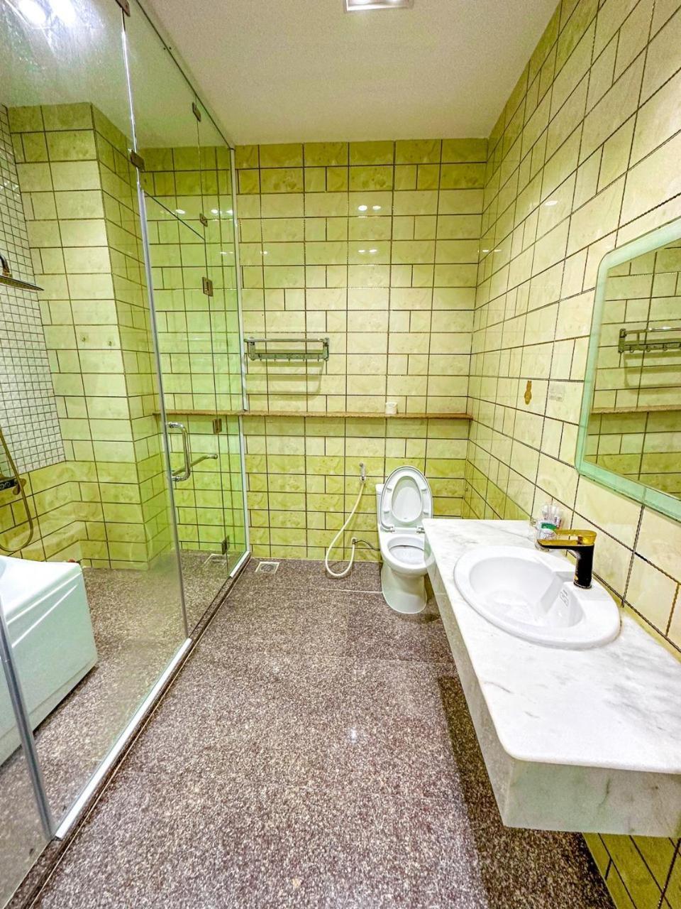 Nhan Tay 2 Hotel Кантхо Экстерьер фото